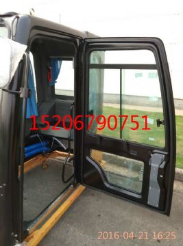 點(diǎn)擊查看詳細(xì)信息<br>標(biāo)題：三一SY215-9/SY-9型挖掘機(jī)駕駛室總成 帶內(nèi)飾線束 閱讀次數(shù)：3976